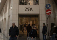 Birleşik Krallık'ta Zara'nın reklamlarına modellerin 'sağlıksız derecede zayıf' görünmesi nedeniyle yasak geldi