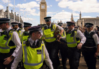 Londra'da Filistin'e destek yürüyüşü: Çok sayıda kişi gözaltına alındı