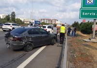 TEM’de 5 aracın karıştığı zincirleme kaza trafiği aksattı