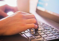 Ziyaretçi trafiği dibe vurdu! İngiltere porno siteleri bitirmenin yolunu buldu