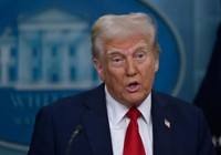 Trump duyurdu: Venezuela'dan ayrılan uyuşturucu taşıyan bir gemiyi vurduk