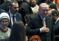 Cumhurbaşkanı Erdoğan rozetlerini taktı! İşte AK Parti'ye katılan yeni isimler...