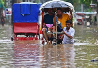 Hindistan'ı sel vurdu: En az 40 ölü, 120'den fazla yaralı