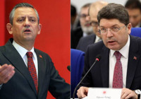 Tunç’tan Özel’e: “Özgür mü olacaksın, özel mi kalacaksın?”