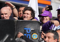 Arjantin Başkanı Milei: Taşlı saldırı ‘inanılmaz bir manzaraydı’