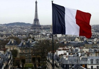 Fransa'da güvenoyu alamayan hükümet düştü