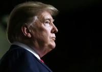 Trump yine Powell'a yüklendi: Tam bir felaket, hiçbir şeyden haberi yok