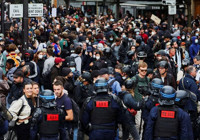 Fransa'da halk ayaklandı: "Her şeyi engelleyelim"