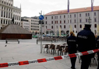 Almanya'da bomba alarmı: 10 bin kişi tahliye edildi