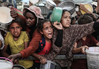 Gazze'de Filistinlilere sıcak yemek dağıtıldı