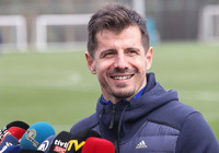 Resmi imza: Emre Belözoğlu Süper Lig'e döndü