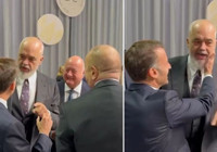 Macron, Arnavutluk Başbakanı'na tokat attı