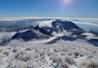 Hasan Dağı’nın zirvesine yağan kar, kartpostallık görüntüler ortaya çıkardı