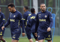 Fenerbahçe'de İrfan Can Kahveci ve Cenk Tosun kadro dışı kaldı