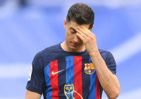 Barselona'nın yıldızı Lewandowski'den kötü haber!