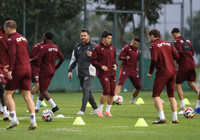 Trabzonspor’da Çaykur Rizespor maçı hazırlıkları sürüyor