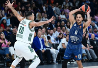 Anadolu Efes evinde Panathinaikos'a yenildi