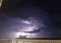 Diyarbakır'da şimşekler geceyi gündüze çevirdi