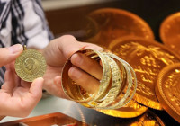 Altın çakıldı, dev bankanın tahmini değişti! Bu rakam kimsenin aklına dahi gelmedi