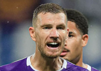 Eski Fenerbahçeli Dzeko, UEFA Konferans Ligi’nde tarihe geçti