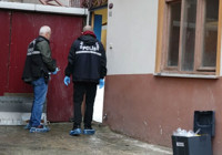 Trabzon'da borç nedeniyle tartıştığı 3 akrabasını silahla vurdu