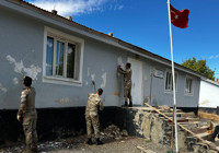 Bingöl'de jandarmadan köy okuluna bakım