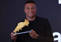Kylian Mbappe 'Avrupa Altın Ayakkabı' ödülünü aldı