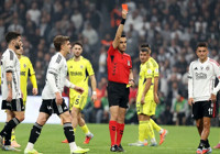 Sergen Yalçın çılgına döndü! Beşiktaş, Fenerbahçe karşısında 10 kişi kaldı