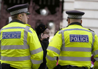 İngiltere'de trende bıçaklı saldırı: 9'u ağır 10 yaralı