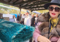 Banu Alkan kardeşini gözyaşlarıyla uğurladı