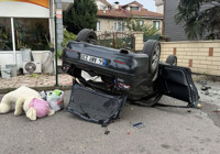 Araç hurdaya döndü! Bu otomobilden burnu kanamadan çıktı