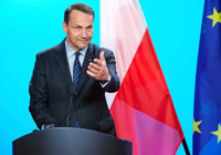 Sikorski: “Ukrayna düşerse sırada biz varız