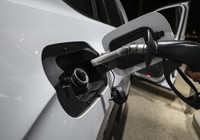 Akaryakıtta tabela değişti: Benzine zam geldi