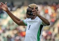 Gözyaşlarıyla oyundan alınmıştı! Osimhen için sakatlık açıklaması geldi