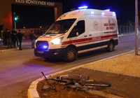 Kilis'te otomobilin çarptığı bisikletli can verdi