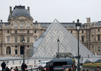 Louvre soygununda bir şüpheli daha yakalandı: 8 mücevher hala kayıp