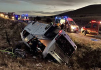 Afyonkarahisar'da yolcu otobüsü kaza yaptı, iki kişi öldü