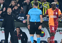 Okan Buruk, derbide kart gördü!