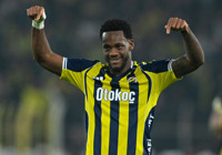 Jhon Duran Fenerbahçe'yi ipten almaya devam ediyor!