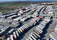 Yunan çiftçi eylemleri Türk tırlarını sınırda bıraktı