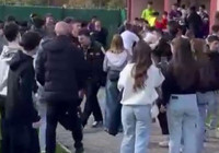 Öğrencilerden öğretmene şiddete sendikalardan tepki