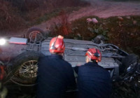 Balıkesir’de otomobil köprüden uçtu: 2 kişi ağır yaralı