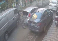 Otomobildeki çocuklar  büyük şoka yaşadı!