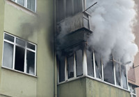 5 katlı apartmanda yangın paniği: 8 kişi itfaiye ekiplerince kurtarıldı