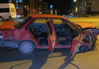 Çorum’da iki otomobil çarpıştı: 4 yaralı