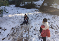 Mersinliler hafta sonu kar yağan yaylalara akın etti