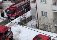 Sivas'ta çatıda çıkan yangın paniğe neden oldu