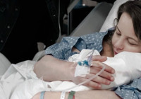 Vildan Atasever anne oldu! Hastaneden fotoğraf paylaştılar