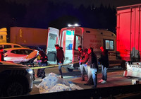 TEM'de arızalanan tıra çarpan motosikletli hayatını kaybetti