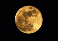 Ahlat’ta dolunay hayranlık uyandırdı